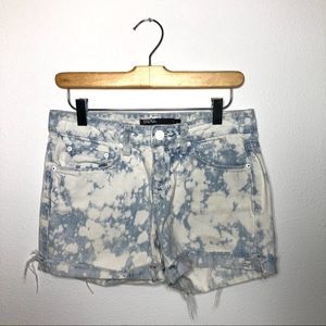 UO BDG Acid Wash Boyfriend Raw Hem Jean Shorts 4